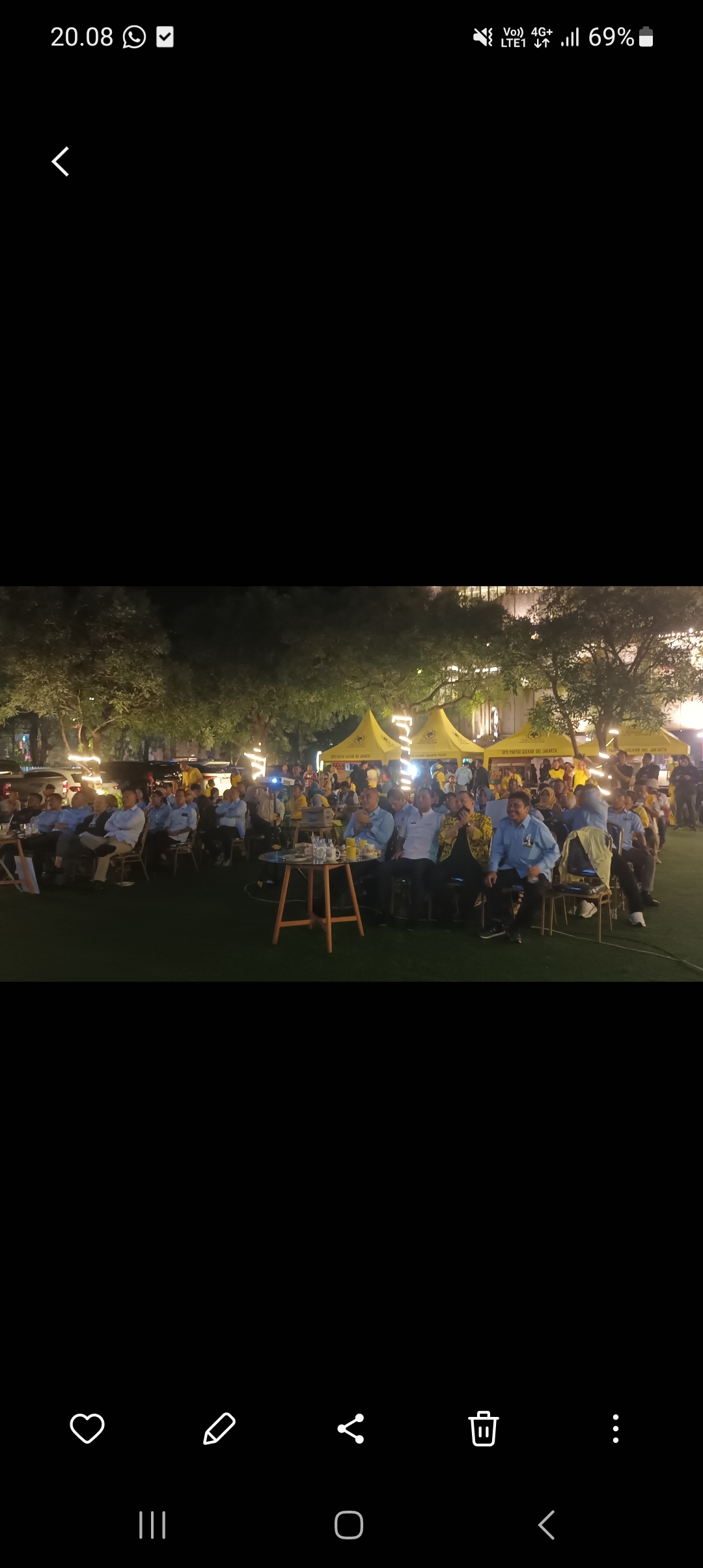 Nobar Debat Capres di Kantor DPD Golkar DKI Berlangsung Meriah, Bang Zaki Berhasil Buktikan Soliditas dan Antusiasme Massa Pendukung Prabowo-Gibran