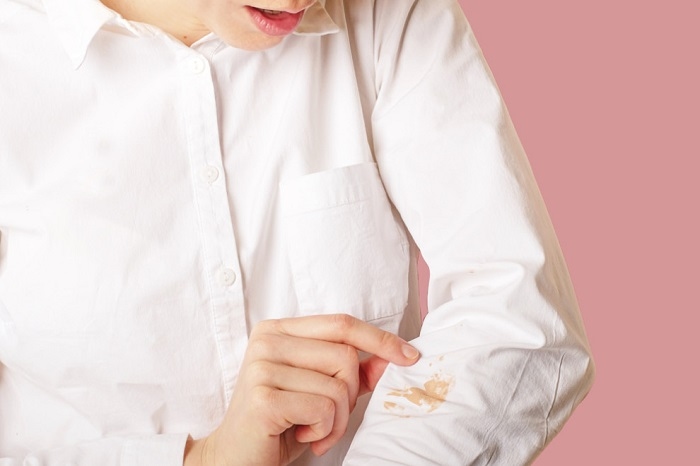 Catat! 7 Bahan Alami yang Ampuh Usir Noda di Baju Putih