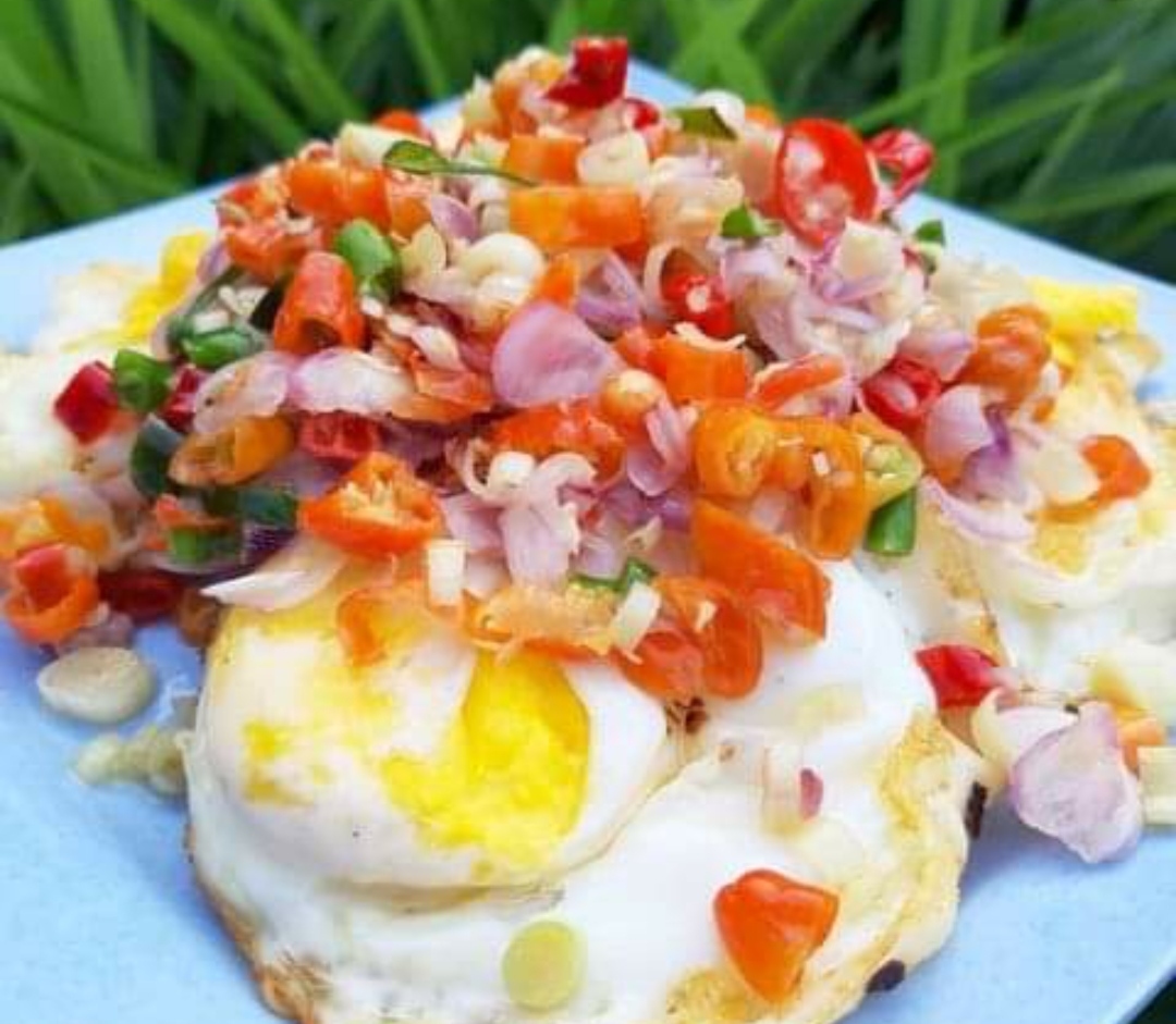Simpel, Resep Telor Ceplok Sambal Matah untuk Sahur