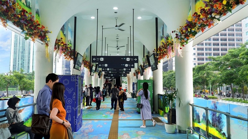 Keren! Begini Penampakan Halte BRT Jakarta yang Disulap Menjadi Immersive Experience