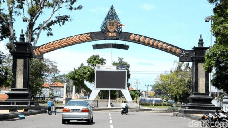 Kamu Mau Ikut Arus Balik Lebaran Idulfitri Melewati Batang? 7 Prasasti Jadi Saksi Bisu Kabupaten Yang Kamu Lalui Ini Bukan Kaleng-kaleng!