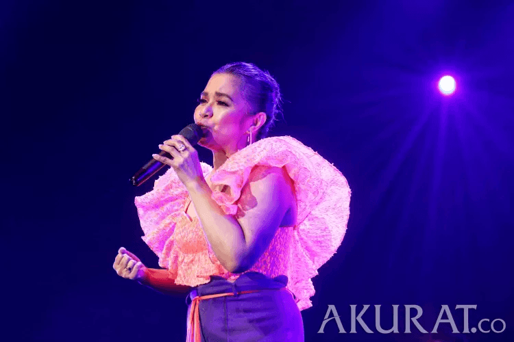 Rayakan 40 Tahun Berkarir di Dunia Musik, Ruth Sahanaya Gelar Konser Spesial