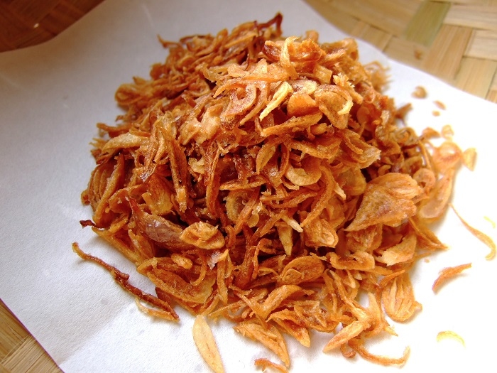 Nggak Cuma Menambah Nikmat Makanan, Bawang Goreng Ternyata Punya Banyak Manfaat untuk Kesehatan: Ini yang Harus Diperhatikan