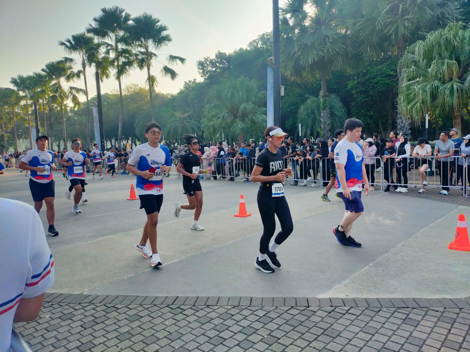 Meriah! Jakarta International Marathon 2024 Berlangsung Lancar, Para Peserta Berlari dengan Nyaman Hingga Finish