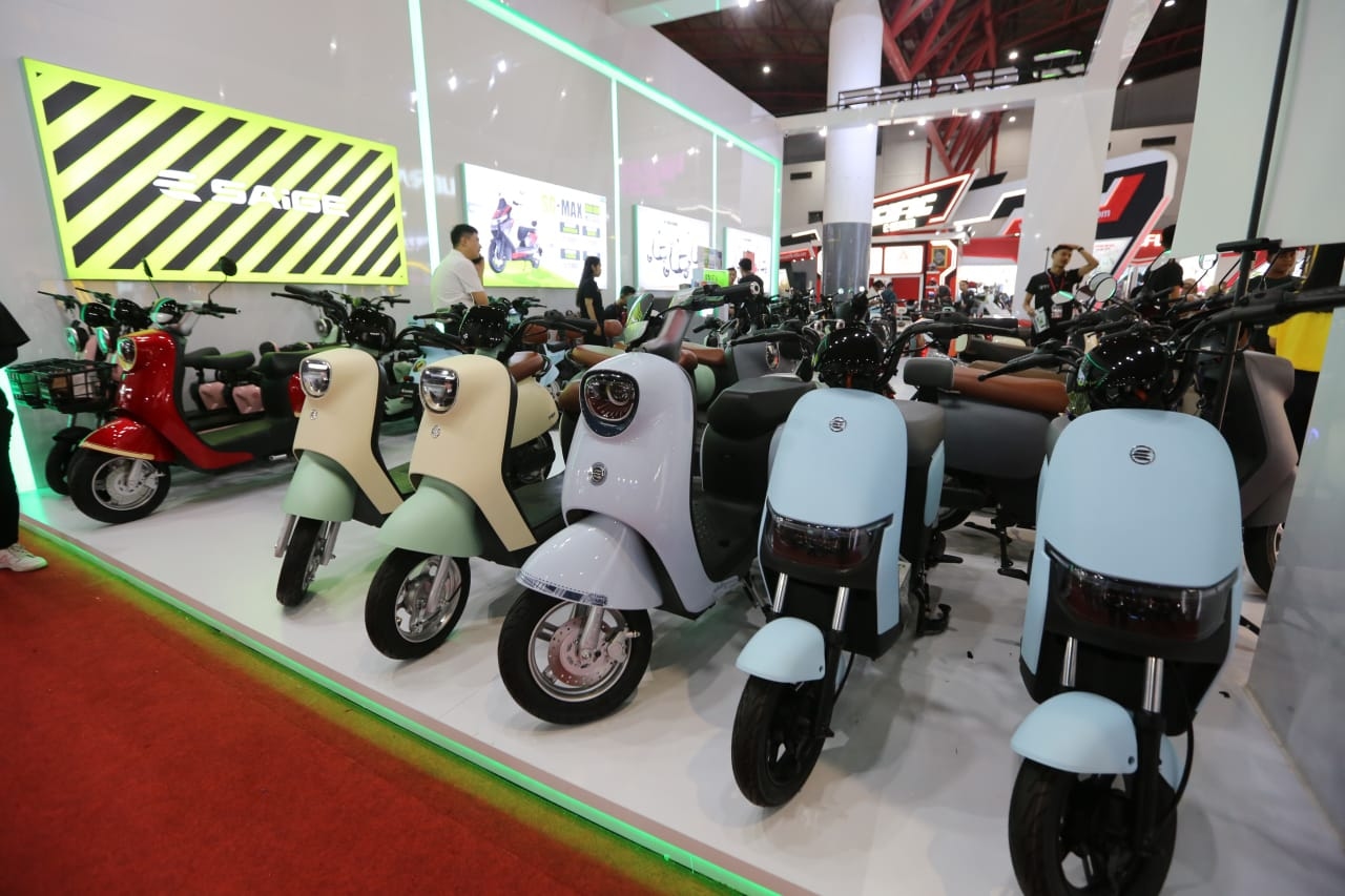 Murah! Banyak Promo Motor Listrik di Jakarta Fair 2024, Ada yang Diskon Hingga Rp 9 Juta