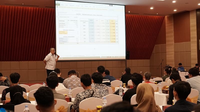 Belajar Forex Gratis dari Didimax Jakarta Bersama Aspebtindo dihadiri Ratusan Orang