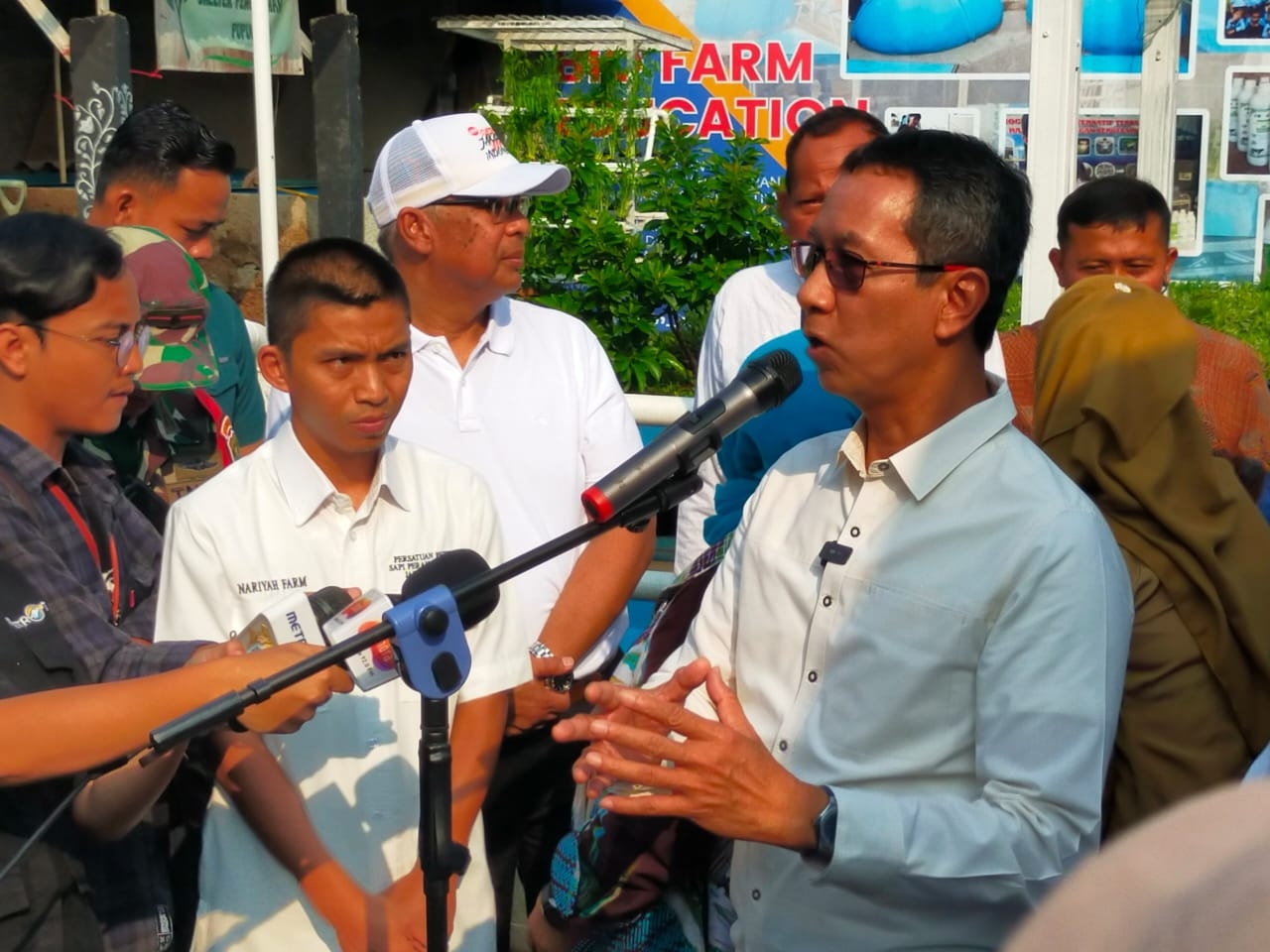 Heru Budi Pastikan Limbah Peternakan Sapi Cikoko Tidak Mencemari Saluran Air Warga