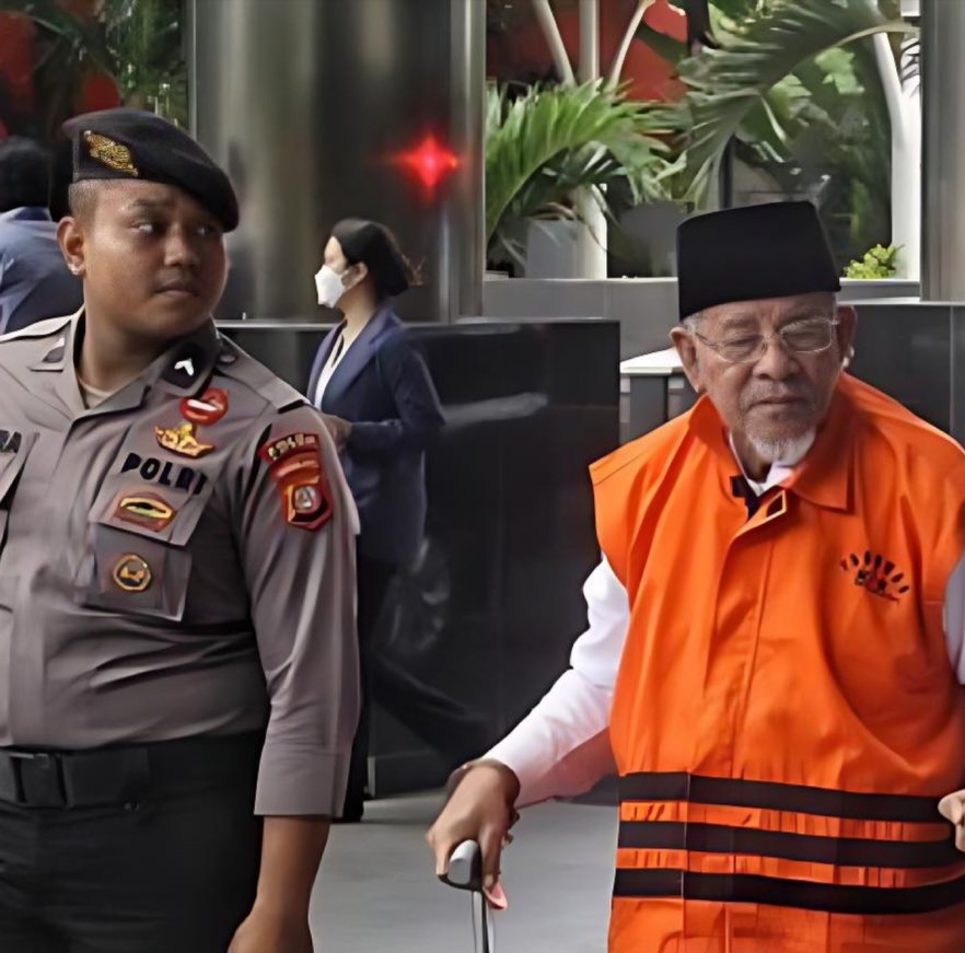 Eks Gubernur Maluku Utara Ternyata Sering Ngamar Bareng Cewek Panggilan dan Habiskan 3 M, Netizen: Inget Umur