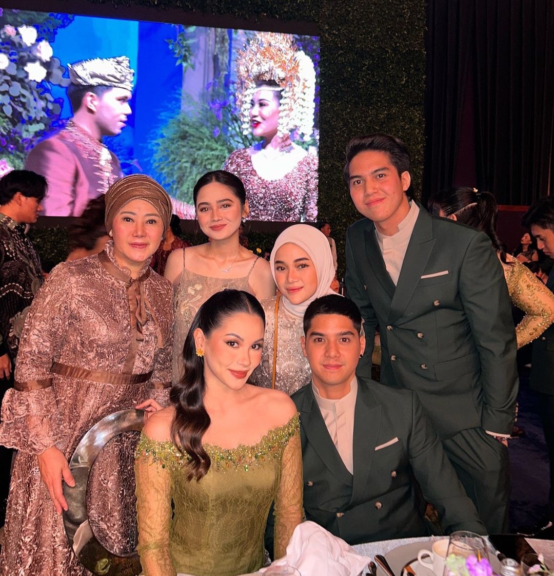 Terpantau Sudah Dekat, El Rumi Kenalkan Syifa Hadju ke Orang Tua, Mulai Hadiri Konser Ahmad Dhani dan Kirim Makanan ke Maia Estianty