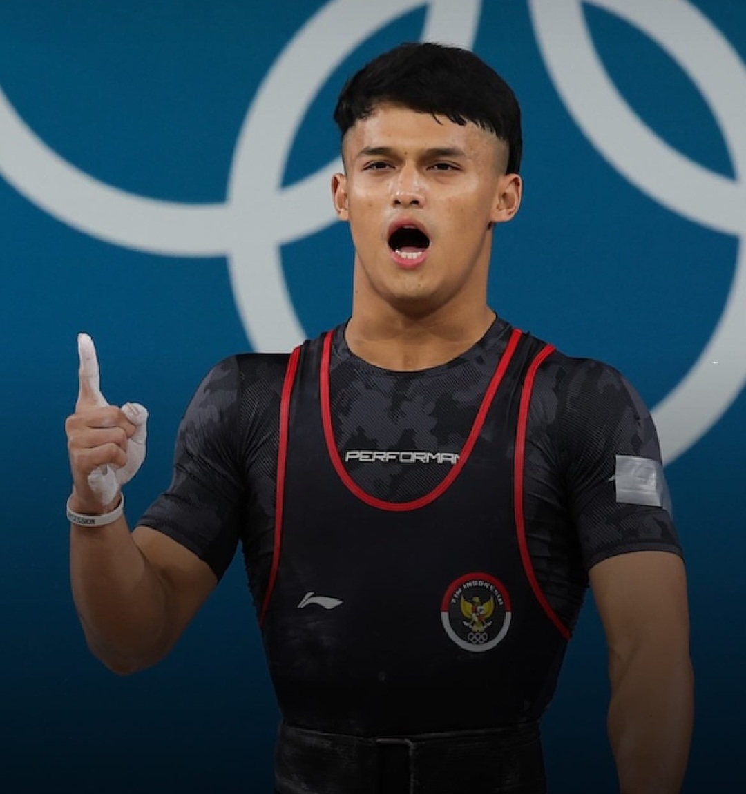 Atlet Angkat Besi Rizki Juniansyah Sabet Medali Emas, Indonesia Sukses Pecahkan Rekor Baru Dunia