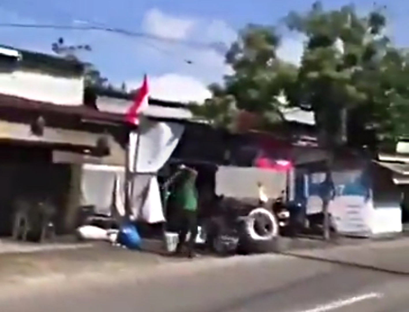 Ngeri, Tukang Cukur Bacok Pelanggan Hanya Karena Komplain Cukurannya Tidak Sesuai