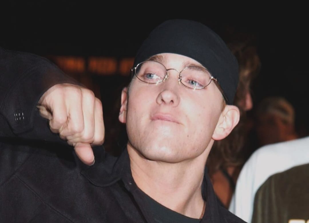 Disindir Puluhan Tahun Tapi Tak Dibalas! Ini Alasan Eminem Lebih Berbahaya Dari P Diddy