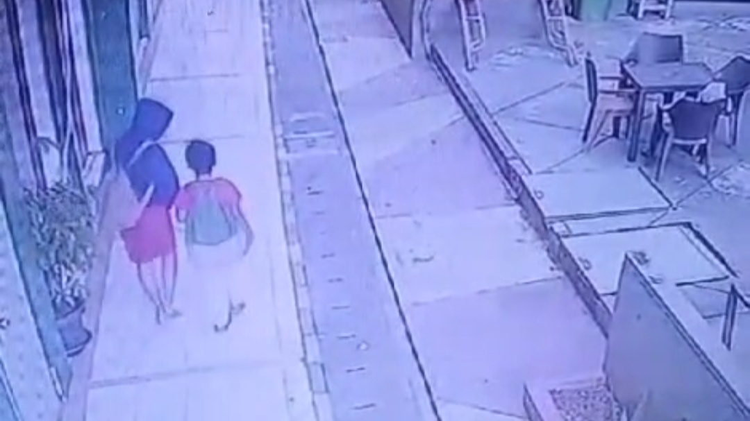 HEBOH! Video Aksi Penculikan Bocah di Bekasi, Polisi Sebut Sudah Tahu Keberadaan Pelaku, Kanit Reskrim: Dia Memang Sering Bawa Pergi Anak Kecil