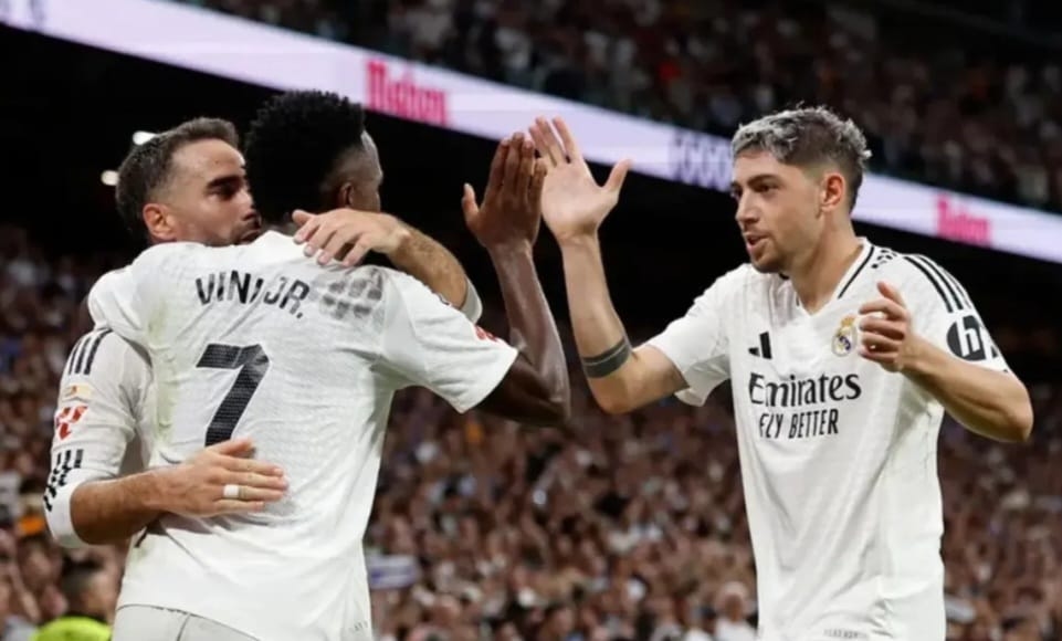 Real Madrid Samai Kedudukan Barcelona Usai Raih Kemenangan 2-0 Atas Villarreal