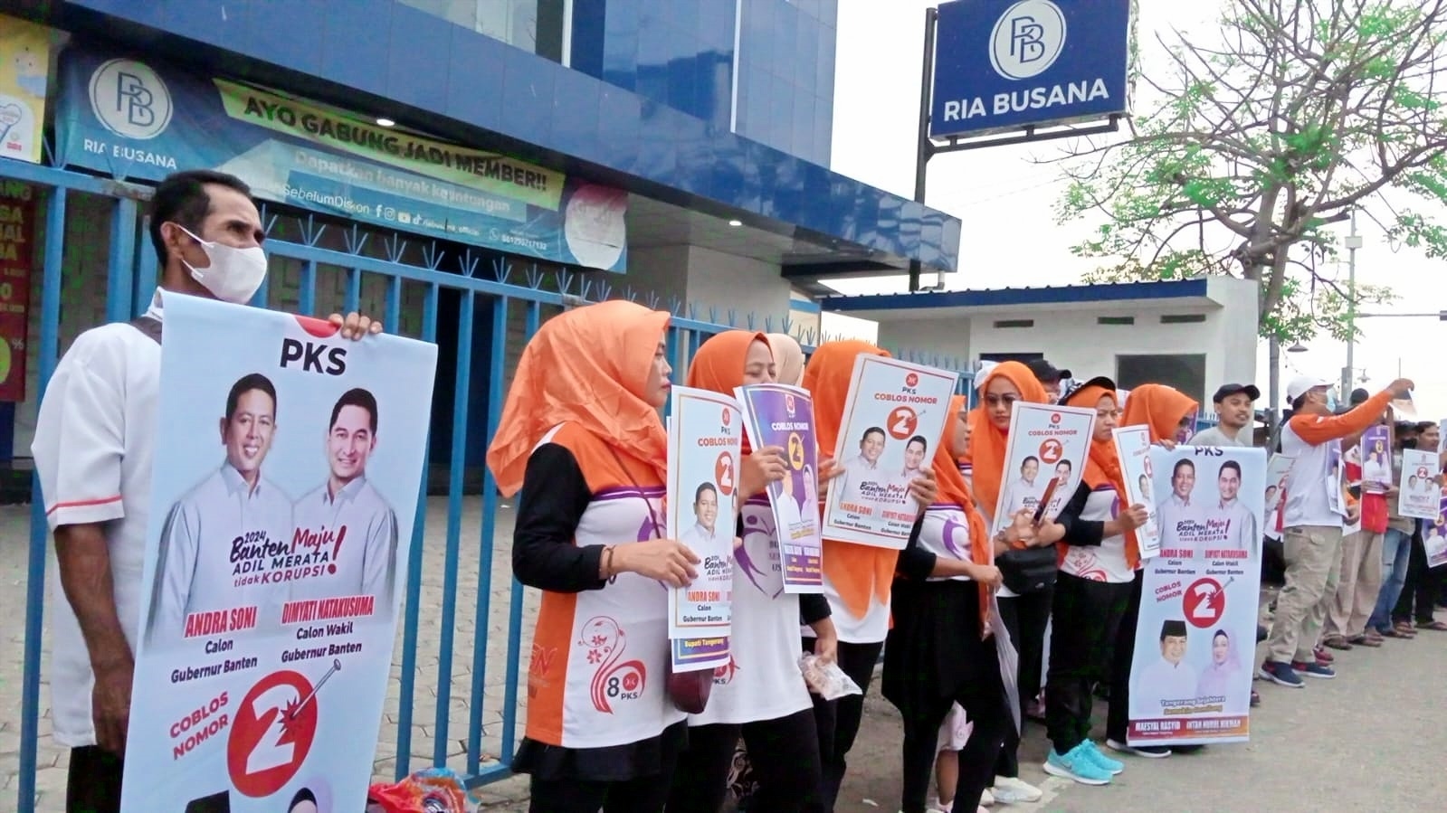 Semarak Flash Mob di Mauk, Cara PKS Gaungkan Dukungan untuk Maesyal - Intan di Pilkada Kabupaten Tangerang