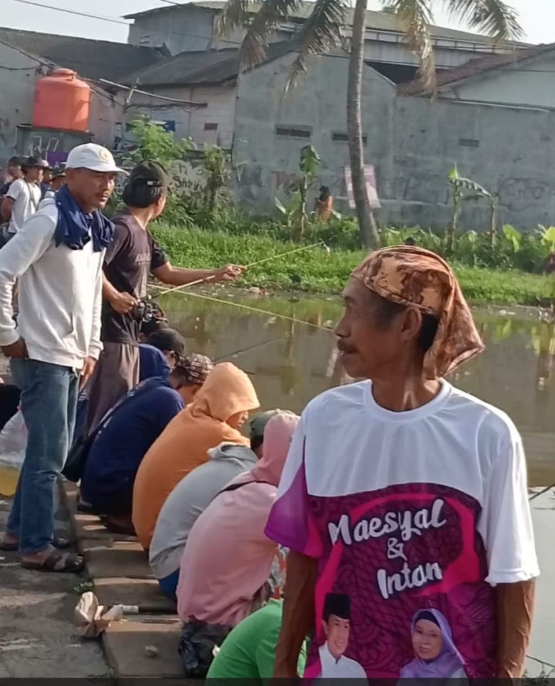 Kampanye Riang Gembira Dukung Maesyal-Intan, NasDem Tangerang Gelar Lomba Mancing Bareng Ratusan Warga Curug