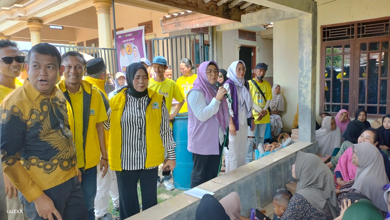 Disambut Antusias Warga Kronjo, Intan Nurul Hikmah Paparkan Pembangunan Program Sanitren Plus dan Bedah Rumah