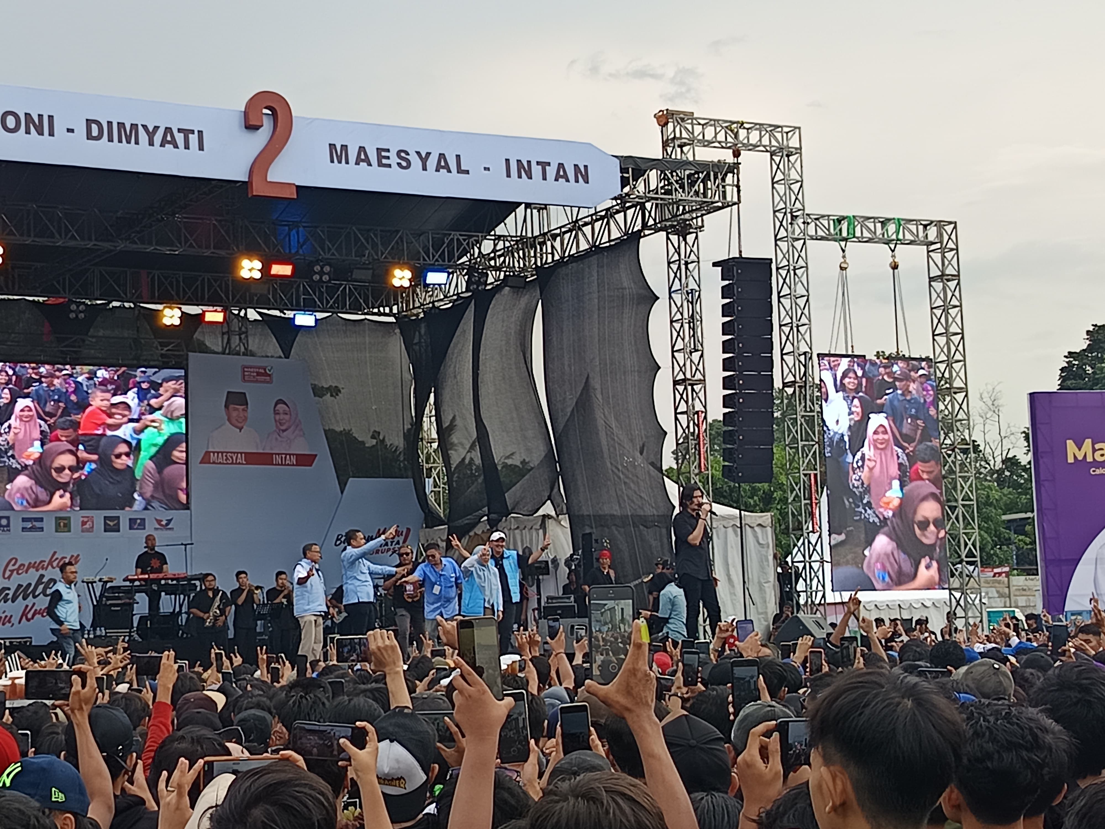 Gelar Kampanye Konser Banten Maju, Maesyal-Intan Janji Atasi Stunting Anak dan Hapus Seluruh Pungli di Kabupaten Tangerang