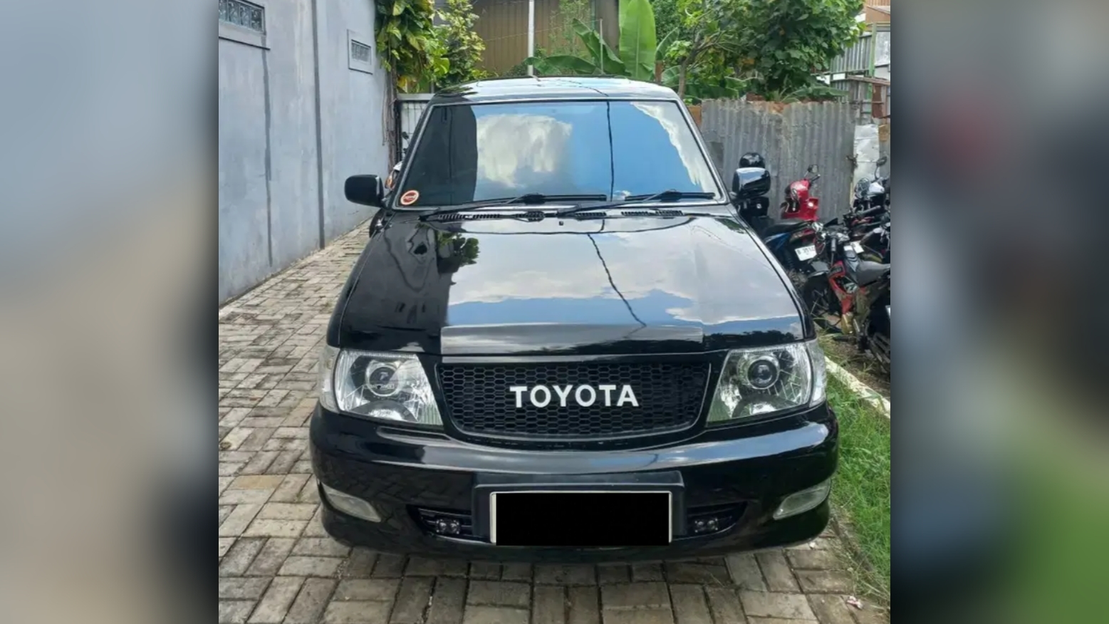 Mobil Klasik Toyota Kijang LGX 2003, Performa Tangguh dengan Tampilan Mulus, Dijual Dengan Harga Terjangkau!