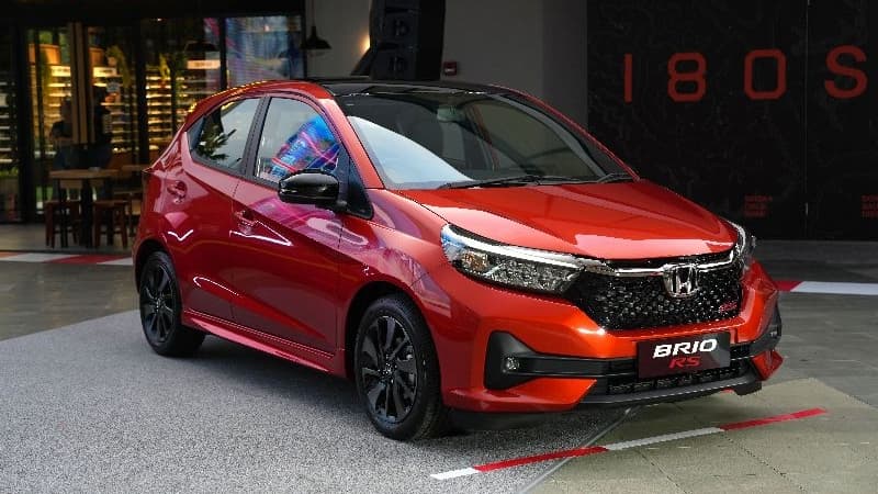 Sebelum Kredit Honda Brio, Intip Perbandingan Angsuran Tenor 3 Tahun di BSI dan BCA Finance Terbaru!