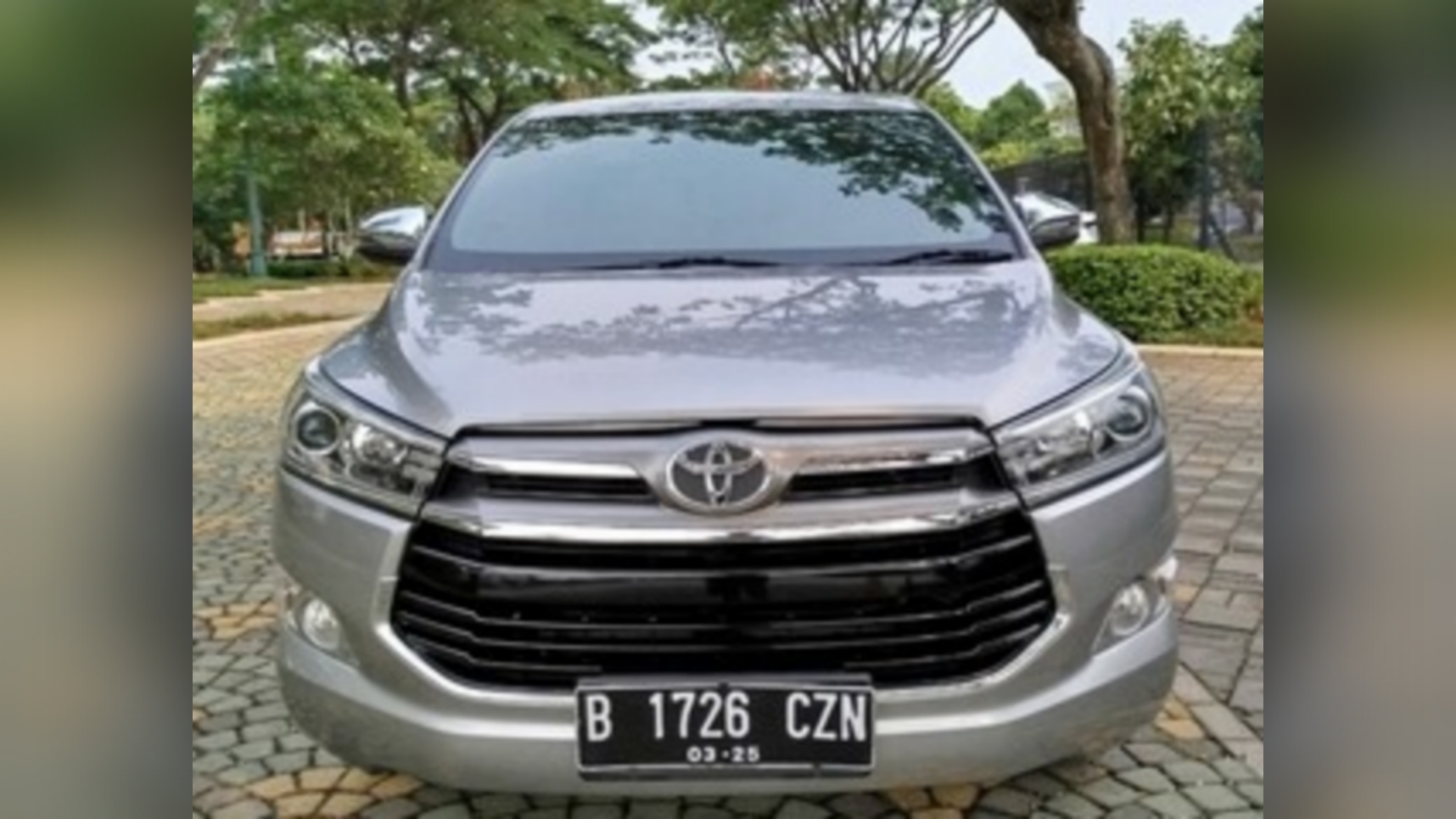 Cek Simulasi Kredit Mobil Bekas Toyota Innova Reborn Diesel 2020 di BCA dan Niaga Finance, Mana Angsuran yang Lebih Murah?