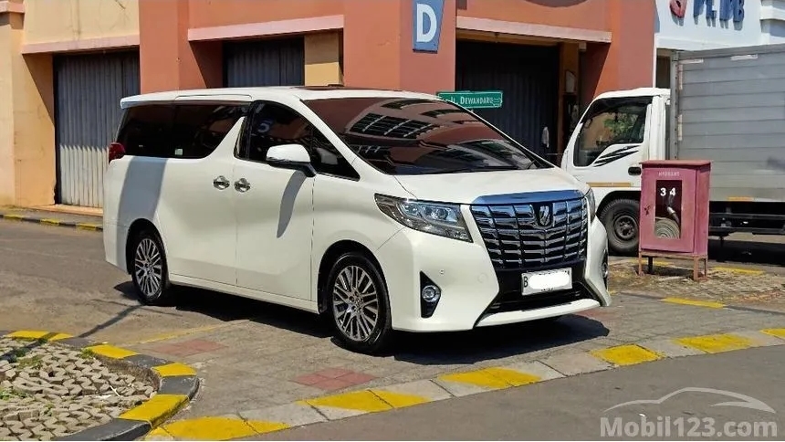 Simulasi Kredit All New Toyota Alphard 2017 Bekas, Pakai CIMB Niaga, TDP Cuma 25 Jutaan!
