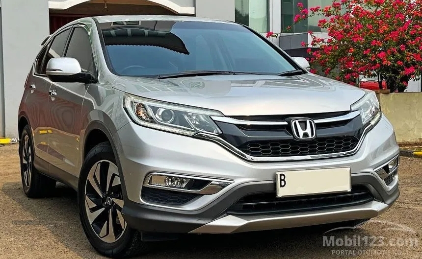 Kredit Mobil Bekas Honda CRV Prestige 2015, Di CIMB Niaga Tawarkan Tenor 4 Tahun Dengan Angsuran Murah