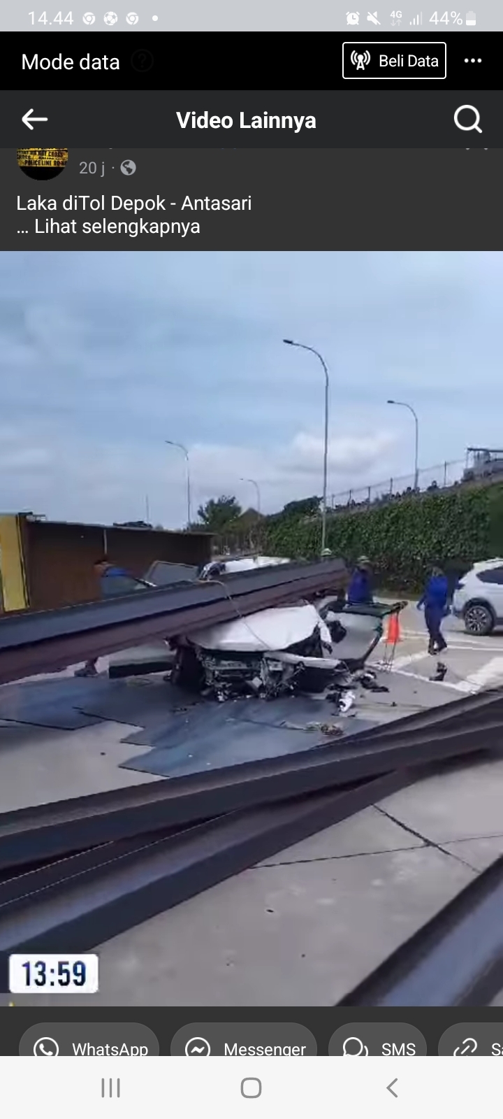 Kecelakaan di Tol Depok Antasari, Truk Engkel Bermuatan Besi dengan Mitsubishi XForce, Satu Korban