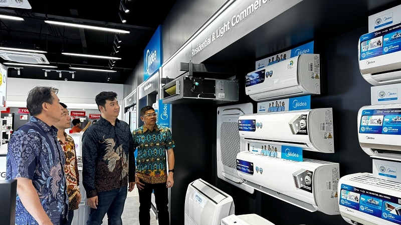 KEREN! Midea Resmi Hadirkan Shop In Shop Pertama di Indonesia