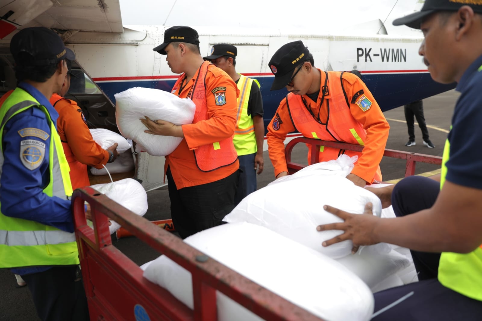Pemprov DKI Akan Lakukan Modifikasi Cuaca hingga Januari 2026, Antisipasi Cuaca Ekstrem dan Banjir Rob