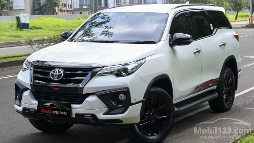 Jadi Pesaing Pajero Sport! Mobil Bekas Toyota Fortuner VRZ TRD Diesel 2020 Dijual Cuma Segini, Unit Siap Pakai Bebas PR!