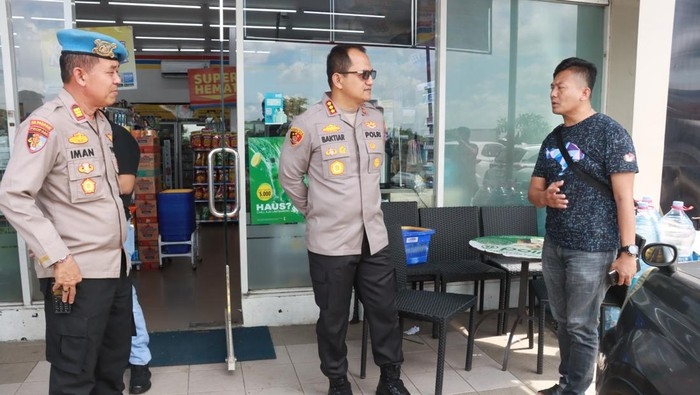 NGERI! 2 Orang Ditembak di Rest Area Tol Tangerang-Merak Km 45 Arah Jakarta, 1 Tewas dan 1 Kritis, Polisi Buru Pelaku