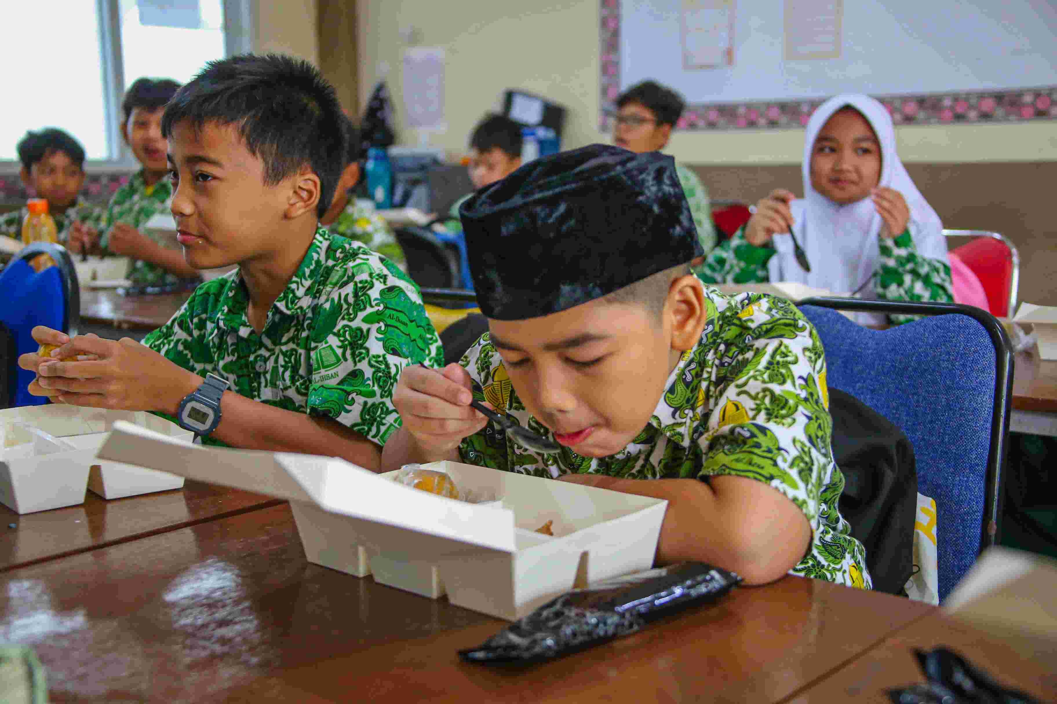 Sepekan Makan Bergizi Gratis, IDN Sebut Berkontribusi pada Pembangunan Ekonomi