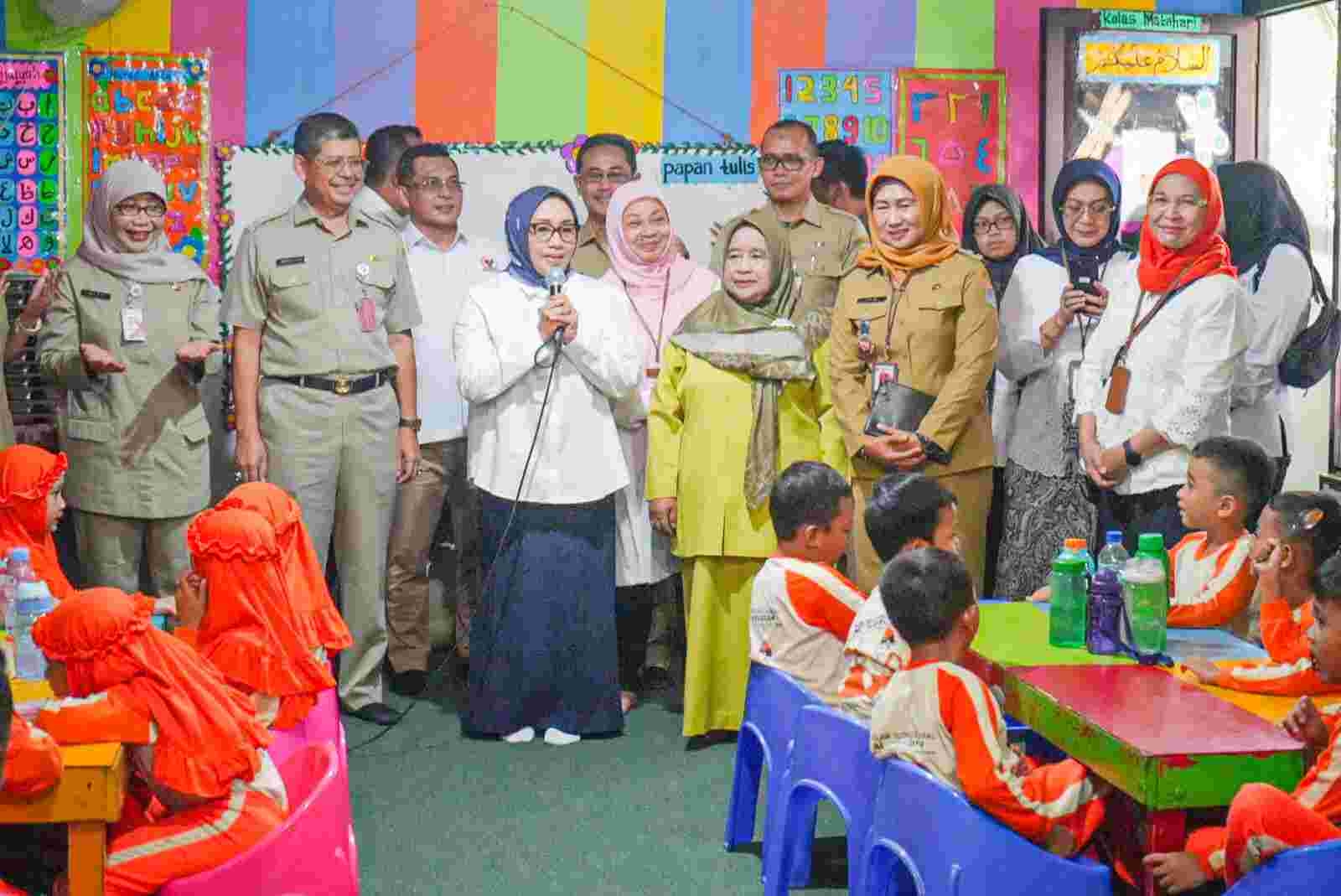 Jubir Presiden Targetkan Pelaksanakan Program Makan Bergizi Gratis Capai 1.000 Titik dengan Tiga Juta Penerima di Triwulan Pertama 2025