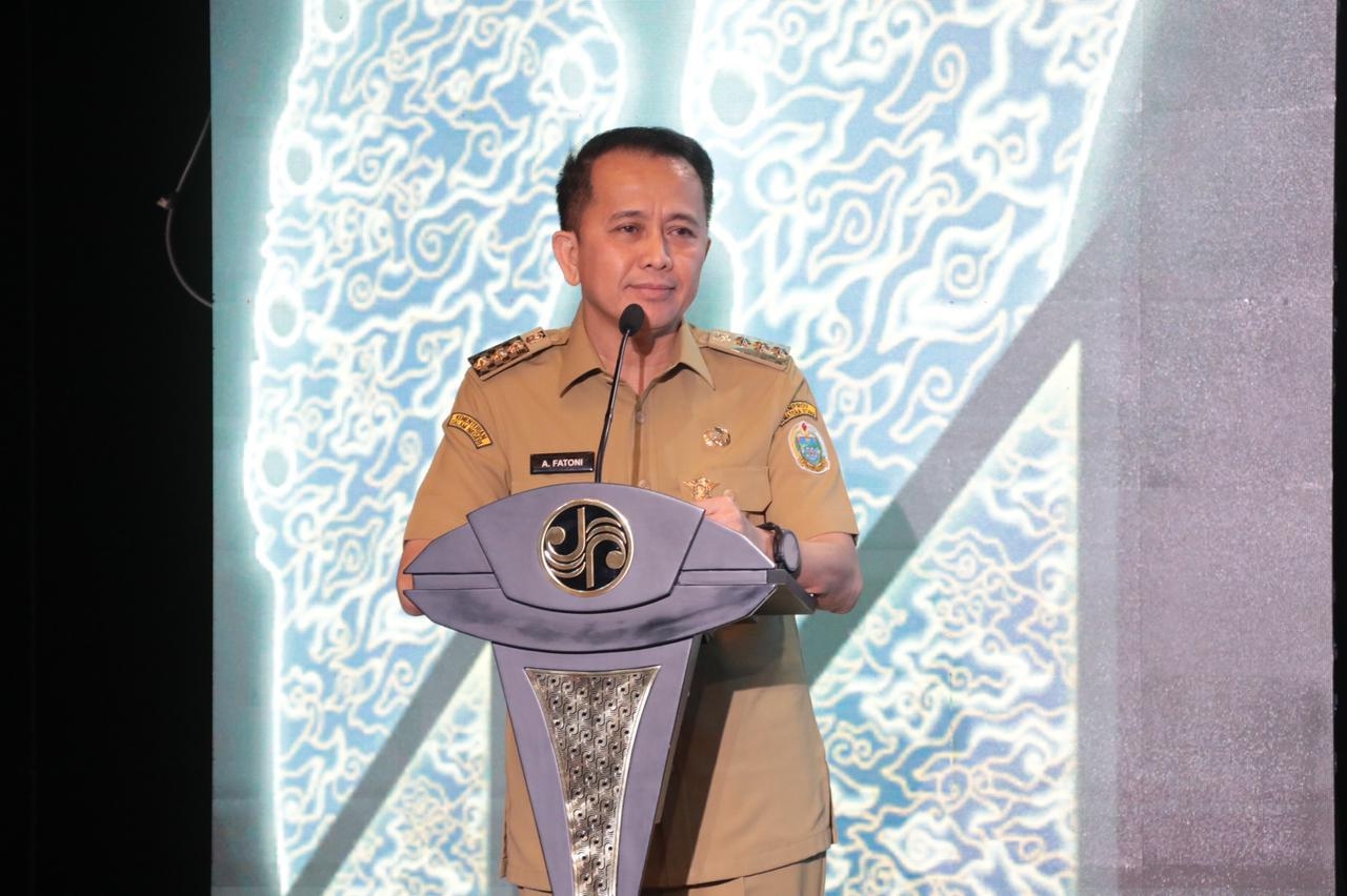 Dirjen Bina Keuangan Daerah Agus Fatoni Raih Penghargaan Pembina Samsat Nasional dari Kementerian BUMN