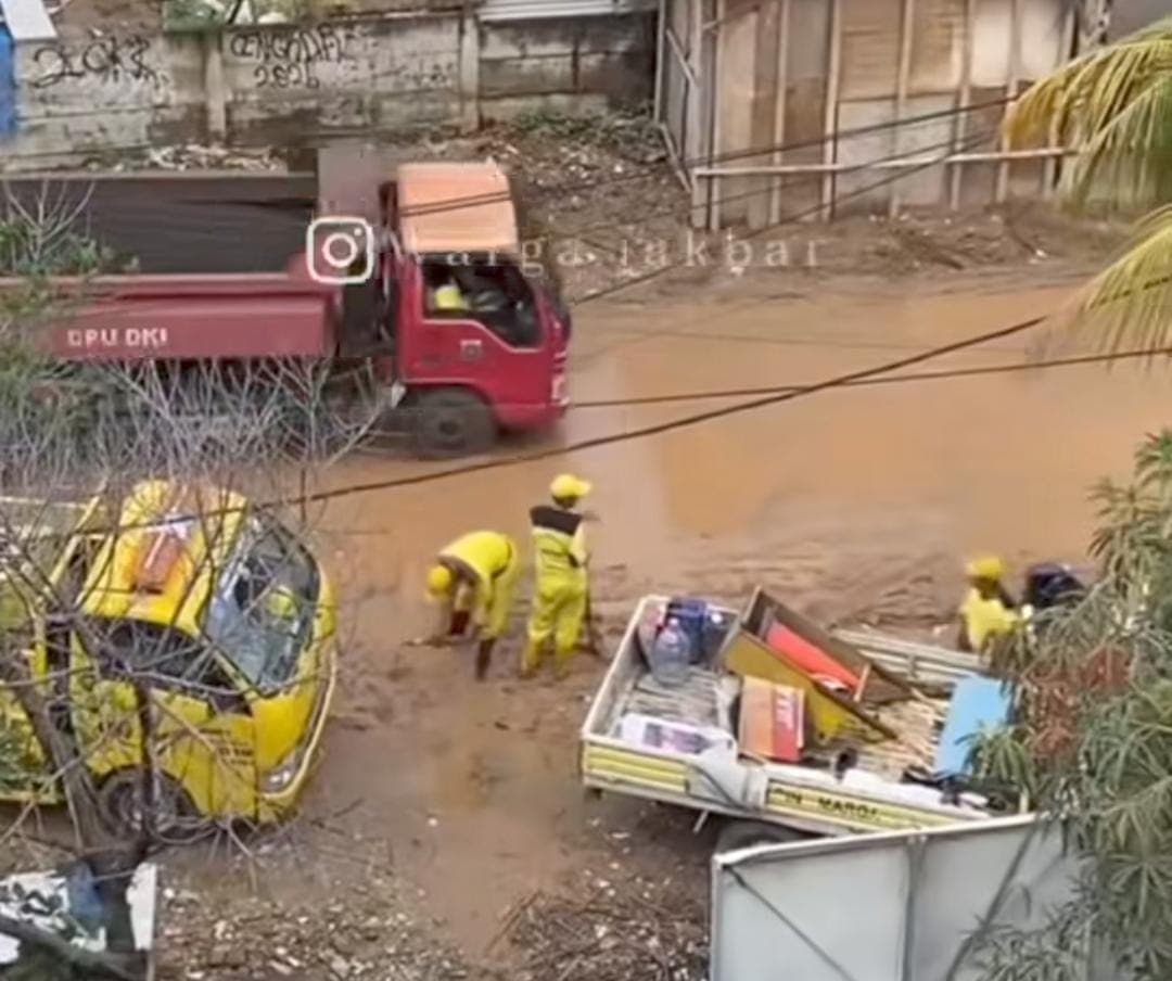 Viral Jalan Depan SMK 2 Cengkareng Rusak dan Berlumpur, Pj Gubernur: Sudah Diperbaiki Dinas Bina Marga