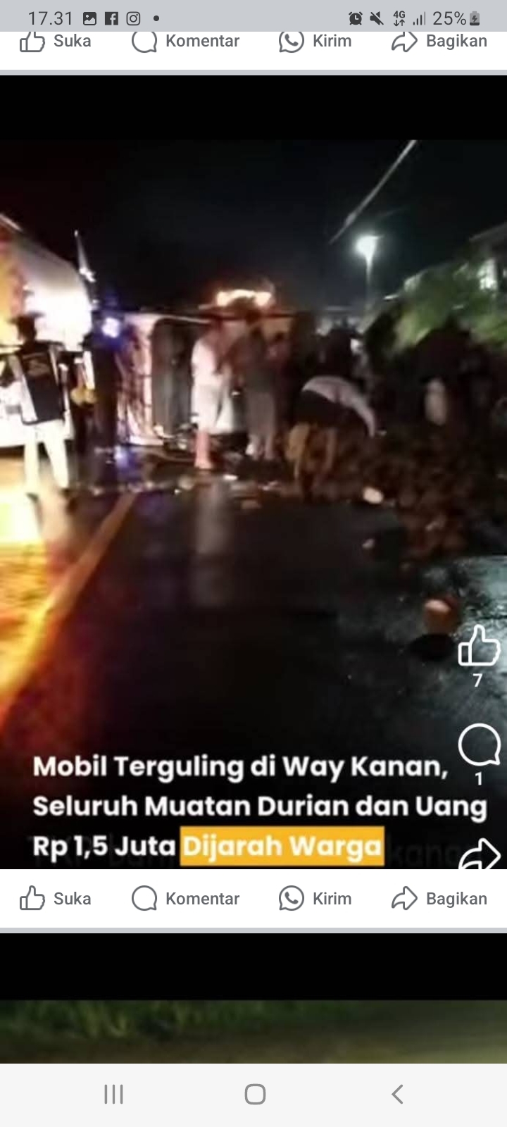TEGA! Pikap Bawa Durian Kecelakaan Terguling, Muatan dan Uang Sopir Rp 1,5 Juta Dijarah Warga