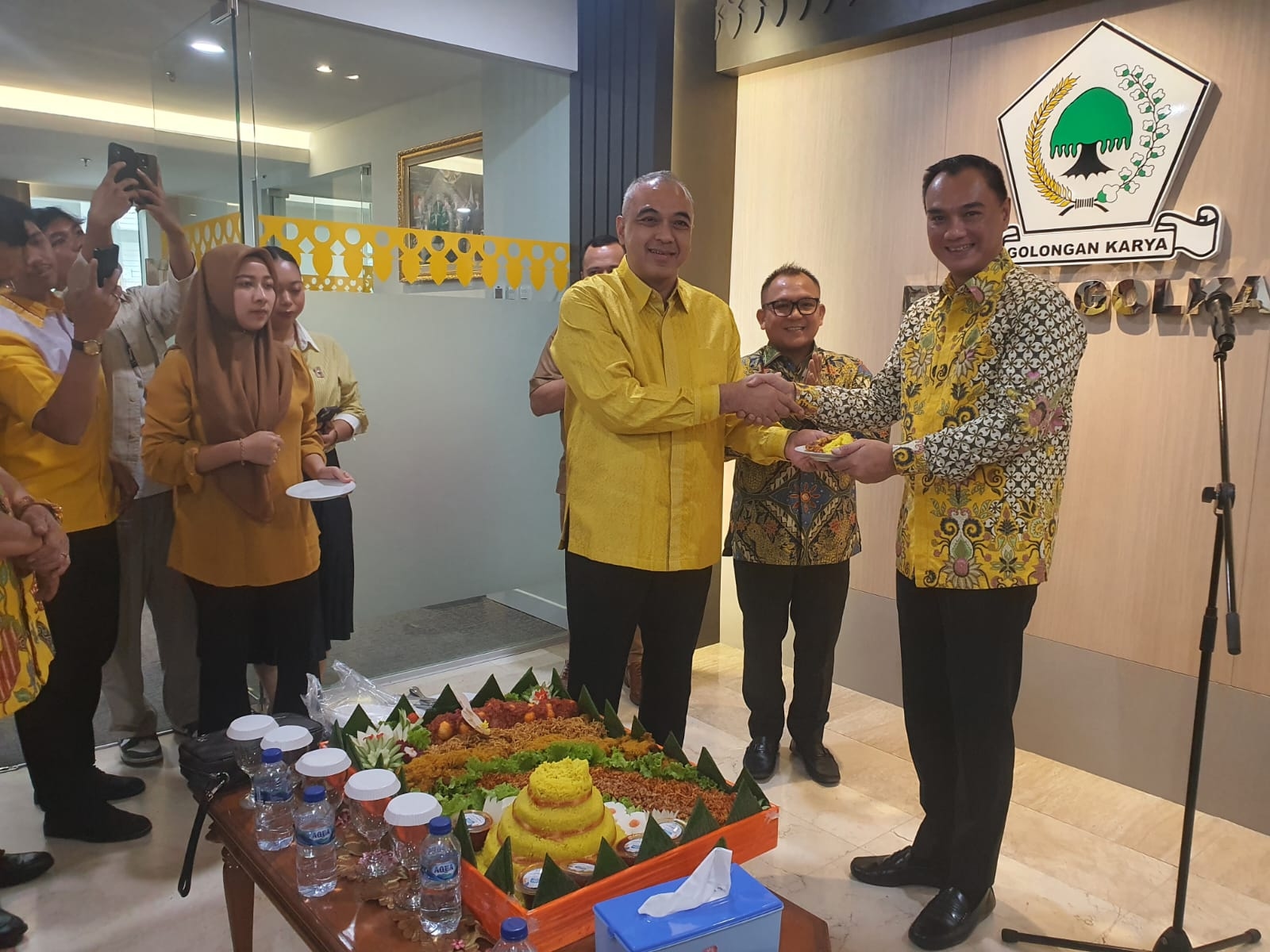 Hadiri Syukuran Peresmian Kantor Fraksi Golkar DPRD DKI, Ketua Zaki Iskandar Harap Banyak Kegiatan dan Aktivitas Penerimaan Masyarakat