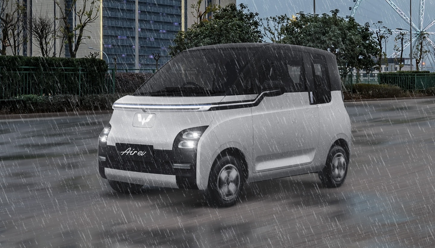 Musim Hujan Tiba, Seberapa Aman Terobos Banjir di Jakarta Pakai Mobil Listrik?