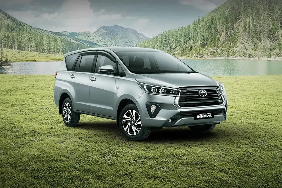 Bisa Buat Adu Gengsi Saat Balik Kampung, Segini Harga Toyota Kijang Innova Reborn Bensin Bekas Jelang Lebaran 2025