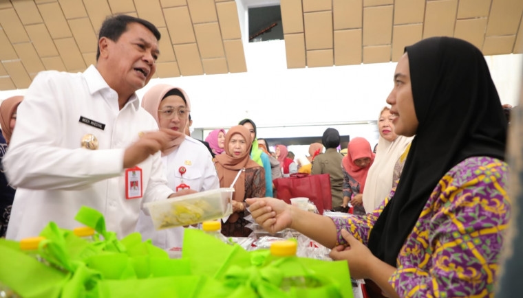 Paket Sembako Seharga Rp 120 Ribu Dijual Rp 50 Ribu, Pemkab Tangerang Gelar Bazar Ramadhan, Bupati Maesyal: Bantu Masyarakat Penuhi Kebutuhan Lebaran