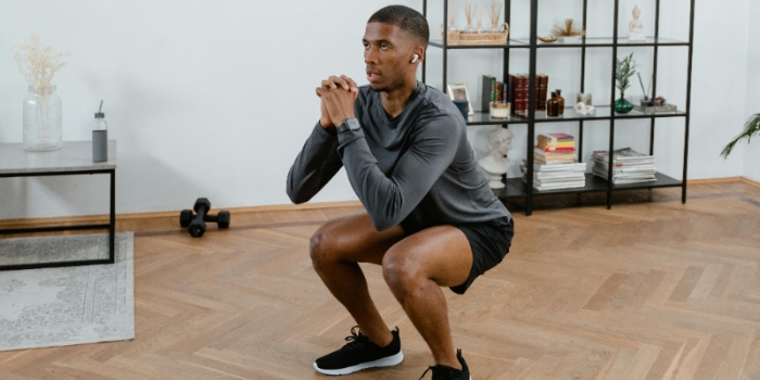 Squat hingga Kelewat Batas, Pria ini Alami Gagal Ginjal Setelah Squat 2000 Kali Demi Sebuah Taruhan