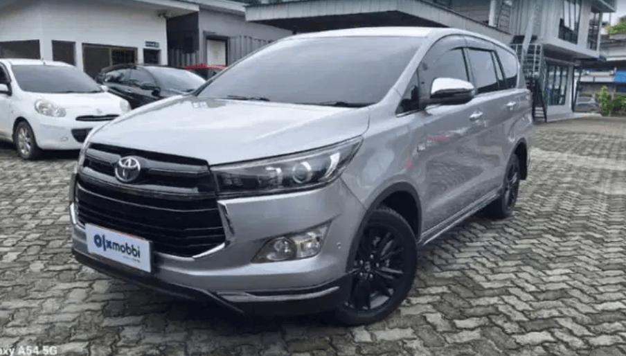 Simulasi Kredit Mobil Bekas Toyota Kijang Innova Venturer Bensin AT 2017 Spesial April 2025, Cicilannya Cuma 8 Jutaan, DPnya Berapa?