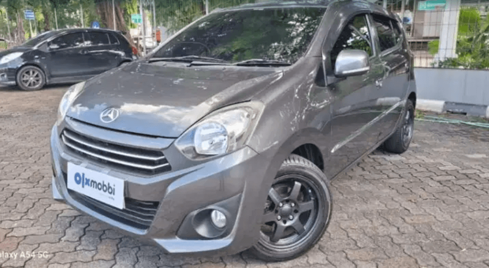 Cukup Dengan 2 Juta per Bulan Sudah Bisa Miliki Mobil Bekas Daihatsu Ayla X Bensin AT 2017, Surat Lengkap, KM Low, Siap Pakai!