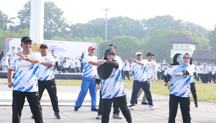 Pimpin Senam Bersama Ribuan Guru se-Kabupaten Tangerang, Ini Harapan Wabup Intan Nurul Hikmah Saat Memperingati Hardiknas 2025