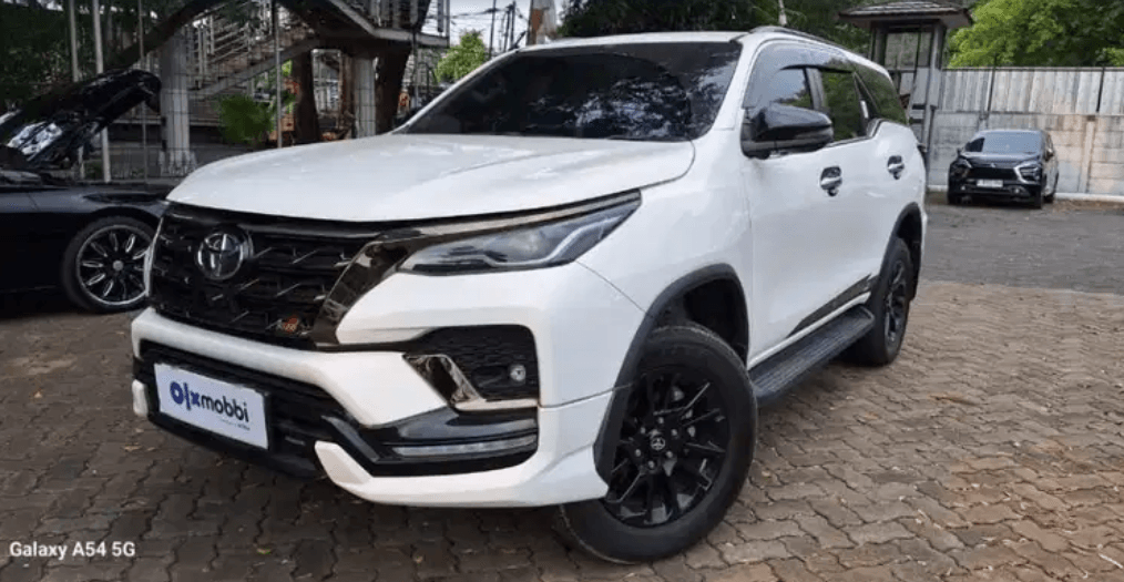 Cuma DP Rp36 Juta Bisa Dapat Mobil Bekas Toyota Fortuner VRZ TRD 2020? Ini Simulasi Cicilannya!