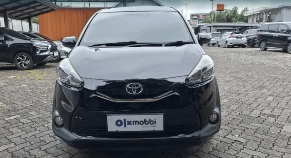 Simulasi Kredit Toyota Sienta 2017: MPV Nyaman, Cicilan Ringan Mulai dari DP Rp12 Juta