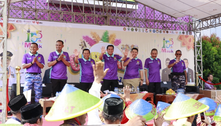Dibuka Bupati Tangerang Maesyal Rasyid, Semarak HUT Kecamatan Mauk Dimeriahkan Karnaval Budaya, Mauk Bersholawat, Bazar UMKM hingga Wayang Golek