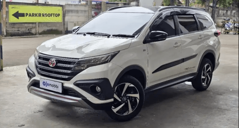 Bawa Pulang Mobil Bekas Toyota Rush TRD Sportivo Tahun 2018 DP Cuma Rp16 Juta! Cicilan Ringan, Gaya Tetap Maksimal