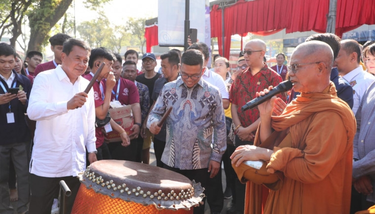 Perayaan Hari Raya Waisak di Kabupaten Tangerang Dihadiri Bupati hingga Gubernur Banten, Ajak Semua Pihak Rawat Harmoni Antar Umat Beragama